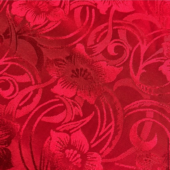 PRIVATE LUXURIES | Floral Metallic Nightgown - Picture 2 of 7